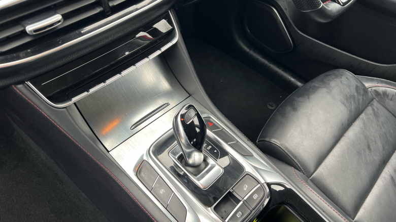 MG Hs 1.5 T-GDI Excite 5dr DCT Petrol Hatchback